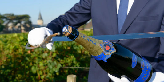 Sabrieren – Champagner spektakulär öffnen